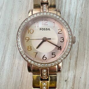 Fossil Shae ladies rose gold tone fashion watch NEW BATTERY